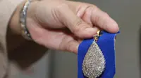 Desain perhiasan yang dipesan keluarga Jokowi untuk pernikahan Gibran-Selvi (Liputan6.com/Reza Kuncoro)