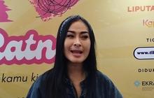 Bangga! Iis Dahlia Saksikan Penampilan Salsha Indrajaya di Teater Musikal