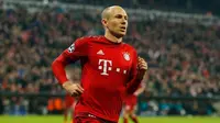 Arjen Robben adalah pesepak bola profesional Belanda yang bermain di klub Bayern Munchen dan kapten tim nasional Belanda.