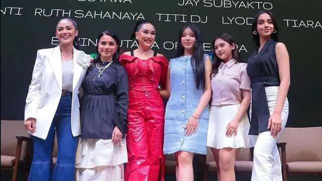 Lyodra, Tiara Andini, Ziva Magnolya bersama 3 Diva, Krisdayanti, Ruth Sahanaya dan Titi DJ.