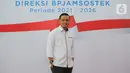 Direktur Keuangan BP Jamsostek Asep Rahmat Swandha berpose disela perkenalan jajaran direksi periode 2021-2026 di Plaza BP Jamsostek, Jakarta, Selasa (23/02/2021). (Liputan6.com/Fery Pradolo)