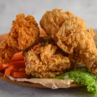 Ilustrasi ayam crispy/Copyright Freepik/jcomp