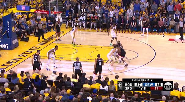 Klay Thompson mencetak 27 poin dan Stephen Curry menambah 25 poin untuk memimpin Golden State meraih kemenangan di game 5 atas Houston.