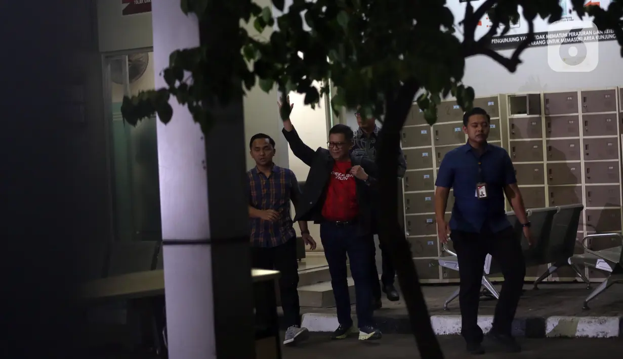 Hasto Kristiyanto bebas usai mendapat amnesti dari Presiden Prabowo Subianto. (Liputan6.com/Helmi Fithriansyah)