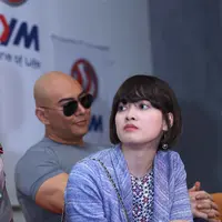 Disebut PSK oleh seorang hater lelaki asal Jambi, membuat Chika Jessica kesal. Selain Chika, mamanya juga sempat emosi saat bertemu dengan lelaki tersebut. (Deki Prayoga/Bintang.com)