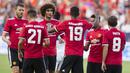 Para pemain Manchester United merayakan gol Marcus Rashford saat melawan LA Galaxy pada laga persahabatan di StubHub Center, California, Sabtu (15/7/2017). MU menang 5-2. (AFP/Ringo Chiu)