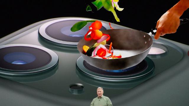 Deretan Meme Kocak Netizen Liat iPhone 11 Punya Tiga Kamera