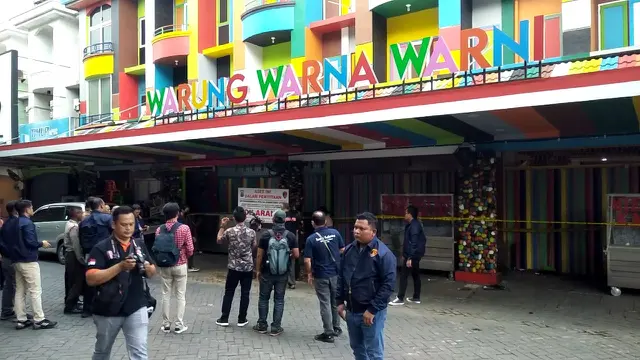 Warung Warna Warni