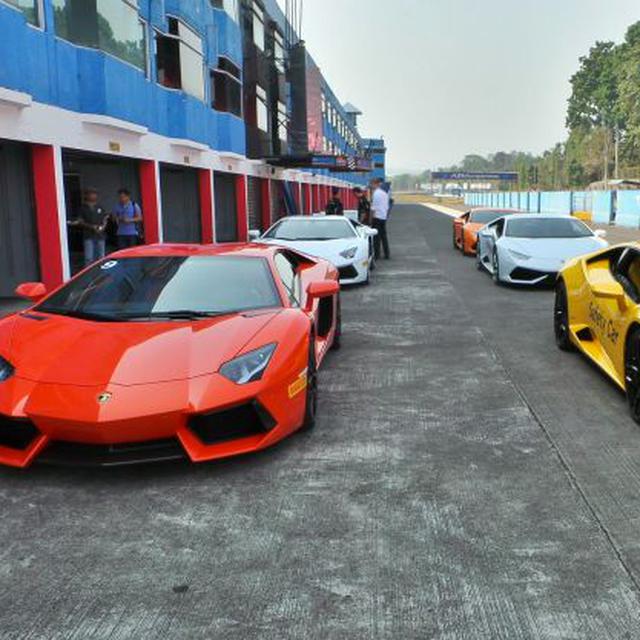 Sensasi Nyetir Lamborghini Aventador Dan Huracan Otomotif