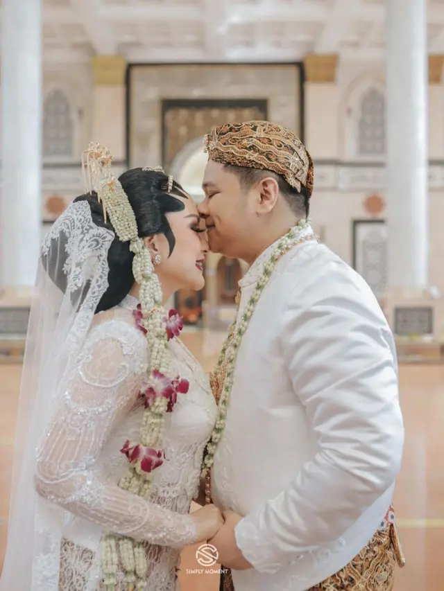 Resmi Menikah, Ini 7 Momen Pernikahan Pedangdut Nabilla Gomes dengan Kekasih
