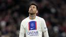 <p>Reaksi kecewa pemain Paris Saint-Germain, Lionel Messi setelah timnya kalah dari Bayern Munchen pada laga 16 besar Liga Champions 2022/2023 di Allianz Arena, Munchen, Jerman, Kamis (09/03/2023) WIB. PSG kalah dengan skor 0-2. Messi gagal tampil baik pada laga tersebut dengan hanya membuat satu tembakan tepat sasaran. Sang pemain juga salah menempatkan tiga dari empat percobaan bola panjang, kehilangan penguasaan bola 19 kali, dan menjadi yang terbaik kedua dalam delapan duel lapangan. (AP Photo/Andreas Schaad)</p>