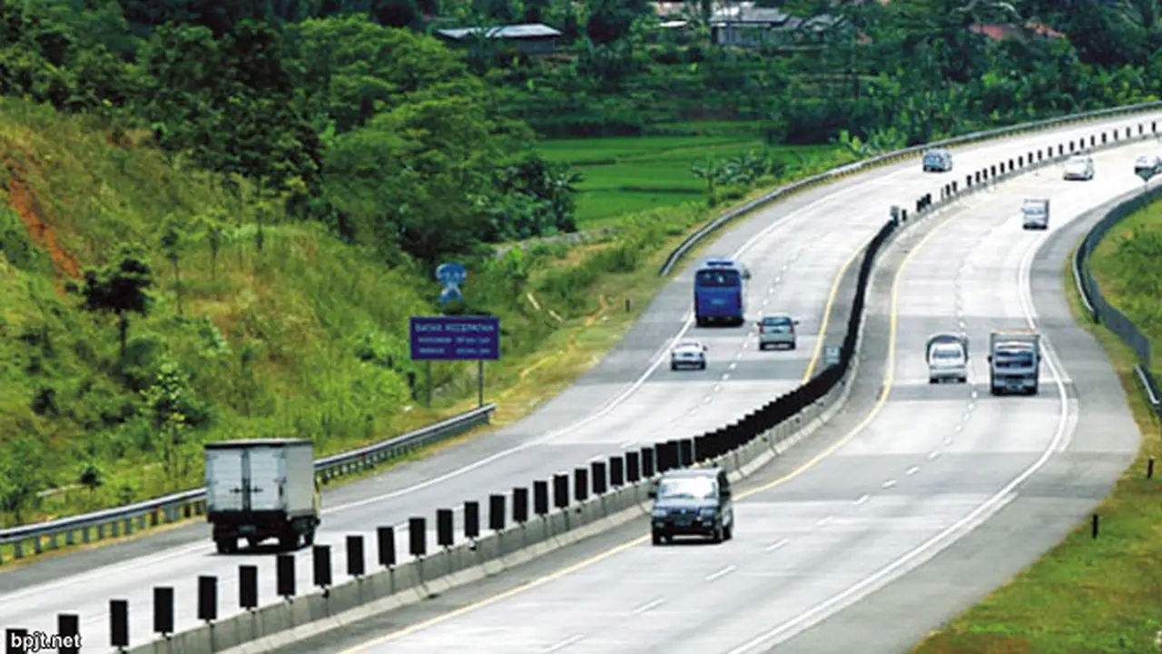 jalan-tol130429b.jpg