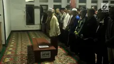 Seorang korban kebakaran pabrik Kembang Api dimakamkan di Garut.