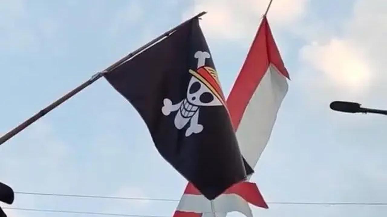 Pengibaran Bendera One Piece Bersamaan dengan Perayaan HUT RI ke-80