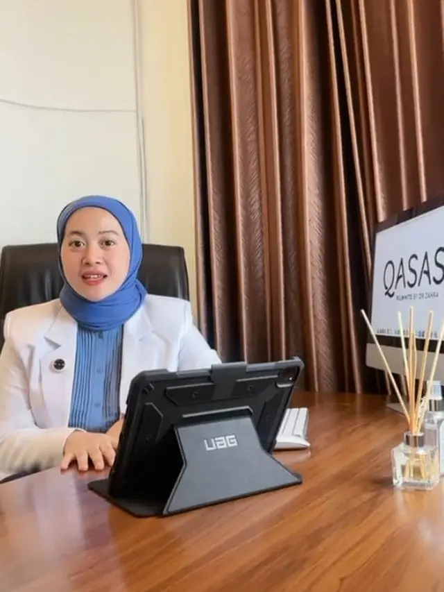 Dr. Zahra