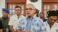 Bus Tim Persib U-18 Diserang Oknum Suporter, Muhammad Farhan: Kami Prihatin dan Mengutuk Keras!