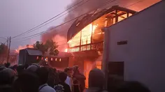 Detik-Detik Kebakaran Hebat di Manado, 7 Bangunan Terdampak