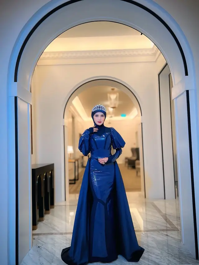 Gaya Headpiece Hiasan Kepala Mulan Jameela (Instagram/@mulanjameela1)