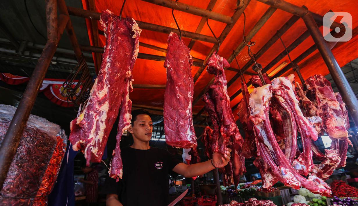 Harga daging sapi murni berada dikisaran Rp134.870 per kilogram. (Liputan6.com/Angga Yuniar)