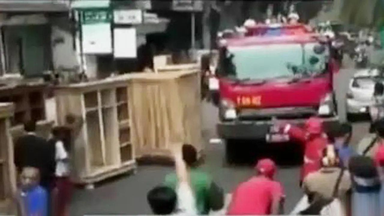 Segmen 1: Kebakaran Toko Mebel hingga Raja Denpasar Ditangkap