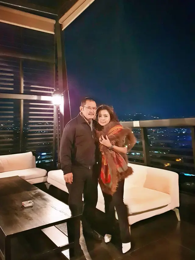 Mayangsari dan Bambang Trihatmodjo. (Foto: Instagram @mayangsaritrihatmodjoreal)