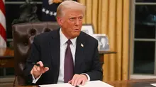 Presiden ke-47 AS Donald Trump menandatangani sejumlah perintah eksekutif setelah dilantik. (AFP)