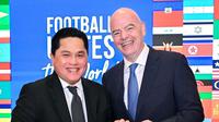 Ketua Umum PSSI Erick Thohir dan Presiden FIFA Gianni Infantino bertemu jelang Olimpiade 2024. (Instagram Erick Thohir)