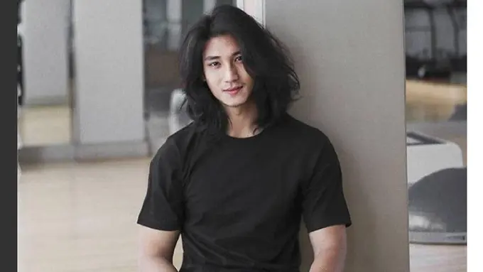 Model Myanmar, Paing Takhon.