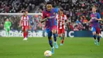 Aubameyang pindah ke Barcelona pada bursa transfer musim dingin dengan status bebas transfer. Pada pertandingan Liga Spanyol antara Barcelona vs Atletico Madrid di Camp Nou, Minggu (6/2/2022), Aubameyang dimainkan pelatih Xavi Hernandez pada menit ke-61. (AFP/Lluis Gene)