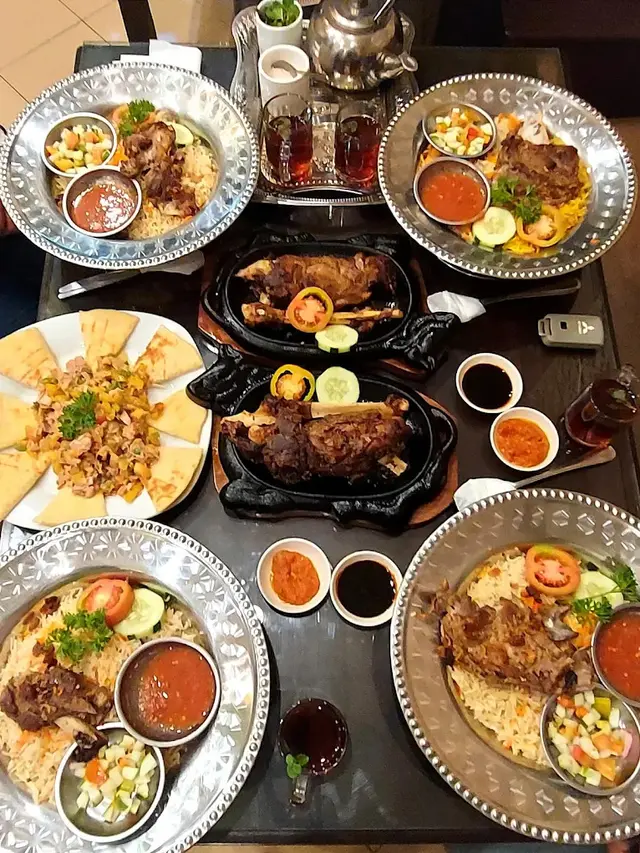 Rekomendasi Tempat Makan Enak di Ampel Surabaya