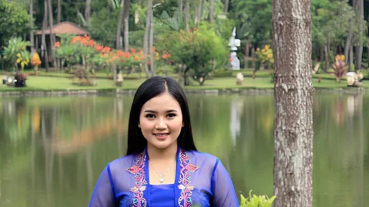5 Contoh Model Baju Kebaya Klasik untuk Hari Kartini 2025, Tampil Elegan di Acara Formal dan Non Formal