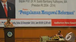 Mantan Presiden Susilo Bambang Yudhoyono menyampaikan kuliah umum di UIN Syarif Hidayatullah, Tangsel, Rabu (10/12/2014). (Liputan.com/Herman Zakharia)