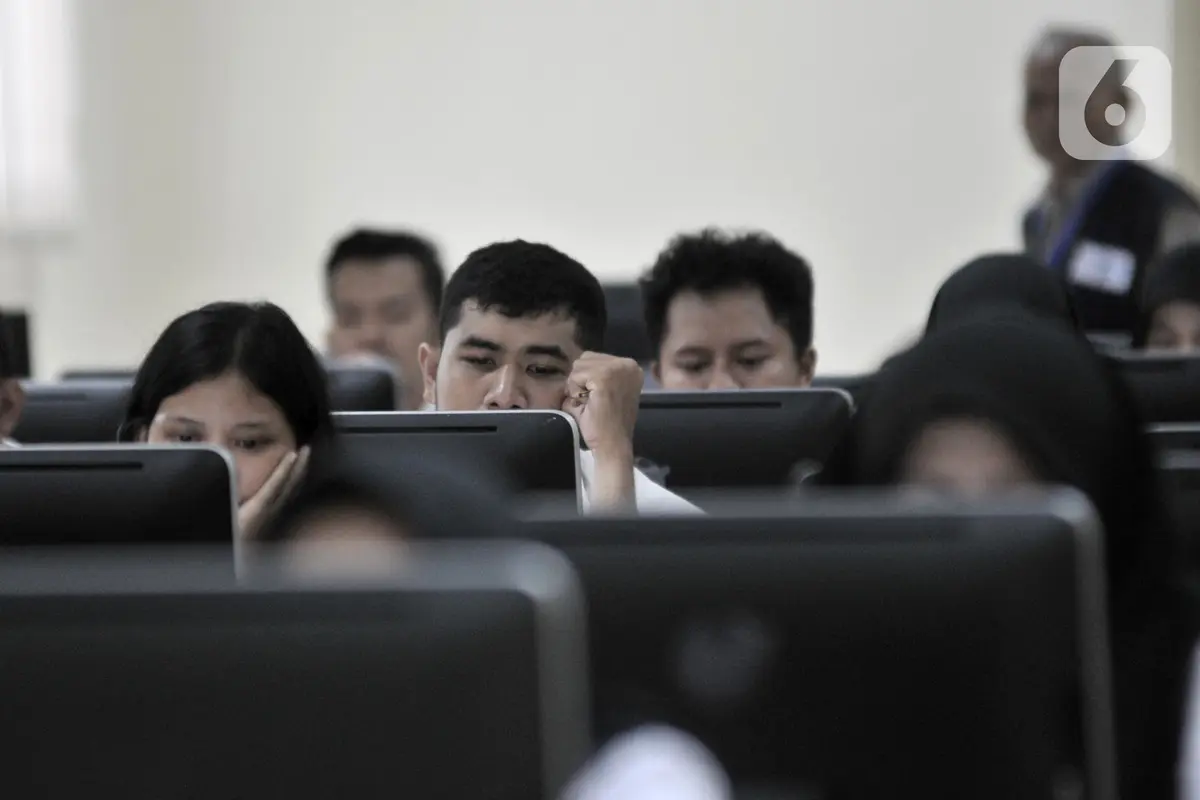 Ragam Ekspresi Para Peserta Tes CPNS