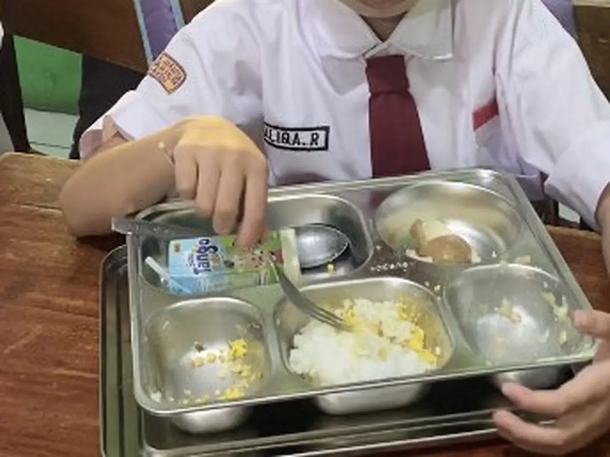 Makan Bergizi Gratis Sasar 19,47 Juta Orang di 2025, Anggaran Rp 71 Triliun  Cukup? - Bisnis Liputan6.com