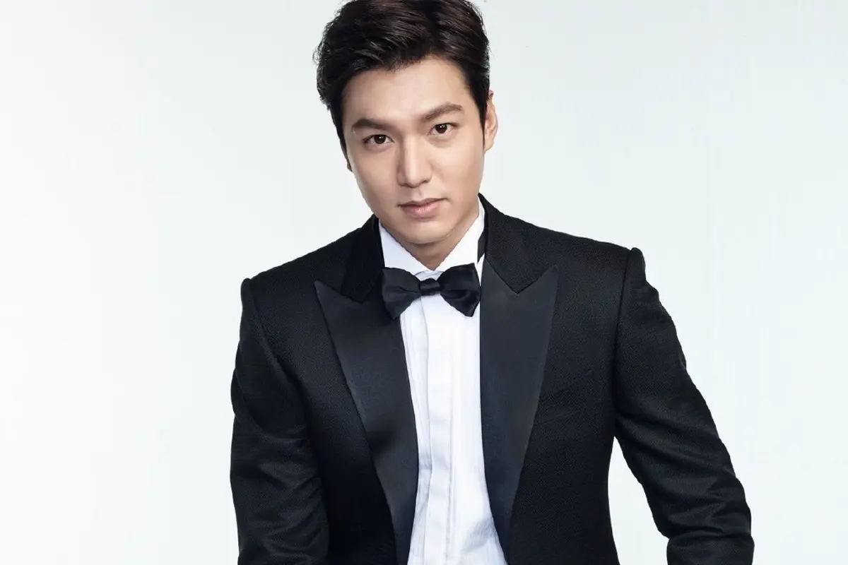 [Bintang] Lee Min Ho Sabet Kemenangan di SBS Drama Awards 2016