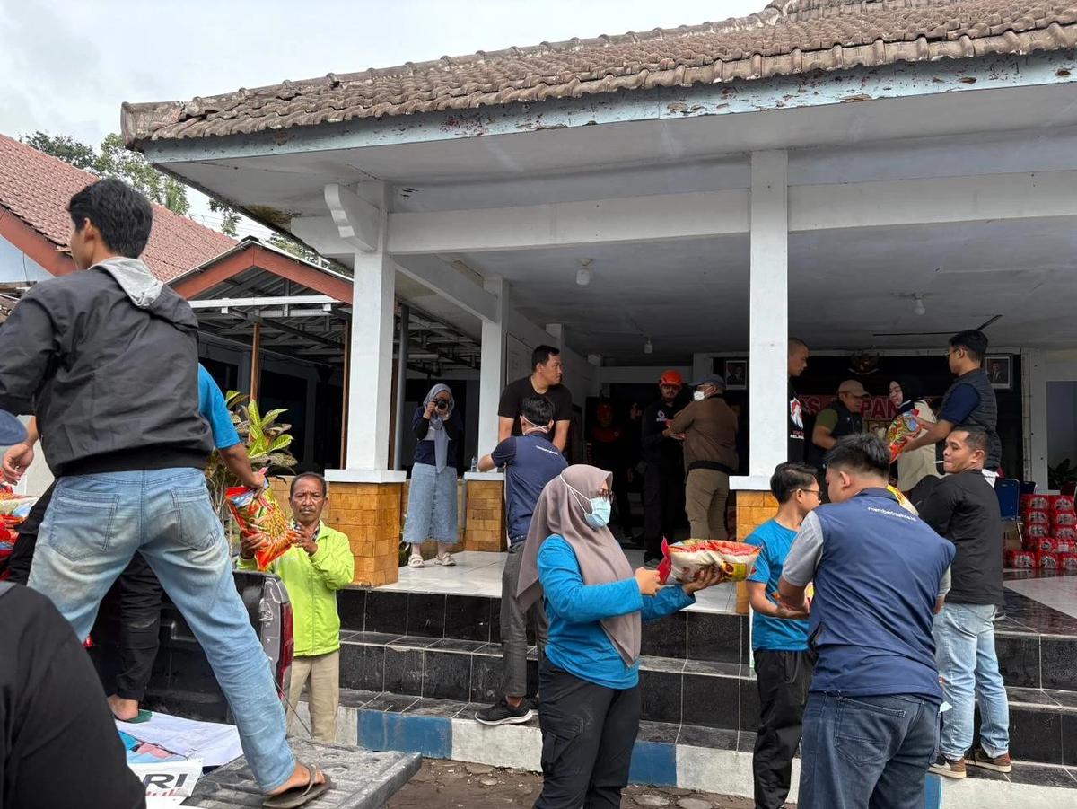 BRI Peduli Salurkan Bantuan bagi Warga Terdampak Erupsi Semeru