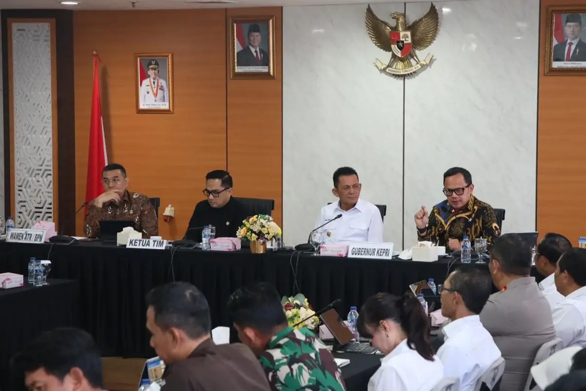 Wakil Menteri Dalam Negeri (Wamendagri) Bima Arya Sugiarto di Graha Kepri, Kota Batam.