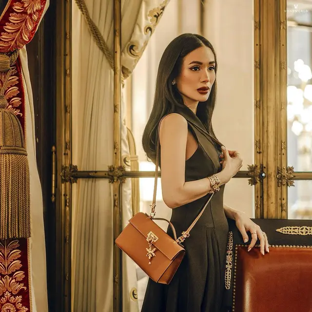 Vone World Luncurkan Koleksi Tas Eksklusif Hasil Kolaborasi dengan Heart Evangelista, Dilengkapi Bag Charm Manis!