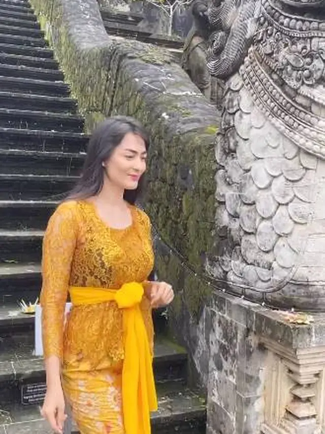 Tampil Awet Muda, Ini 7 Potret Terbaru Marissa Christina yang 10 Tahun Menjanda
