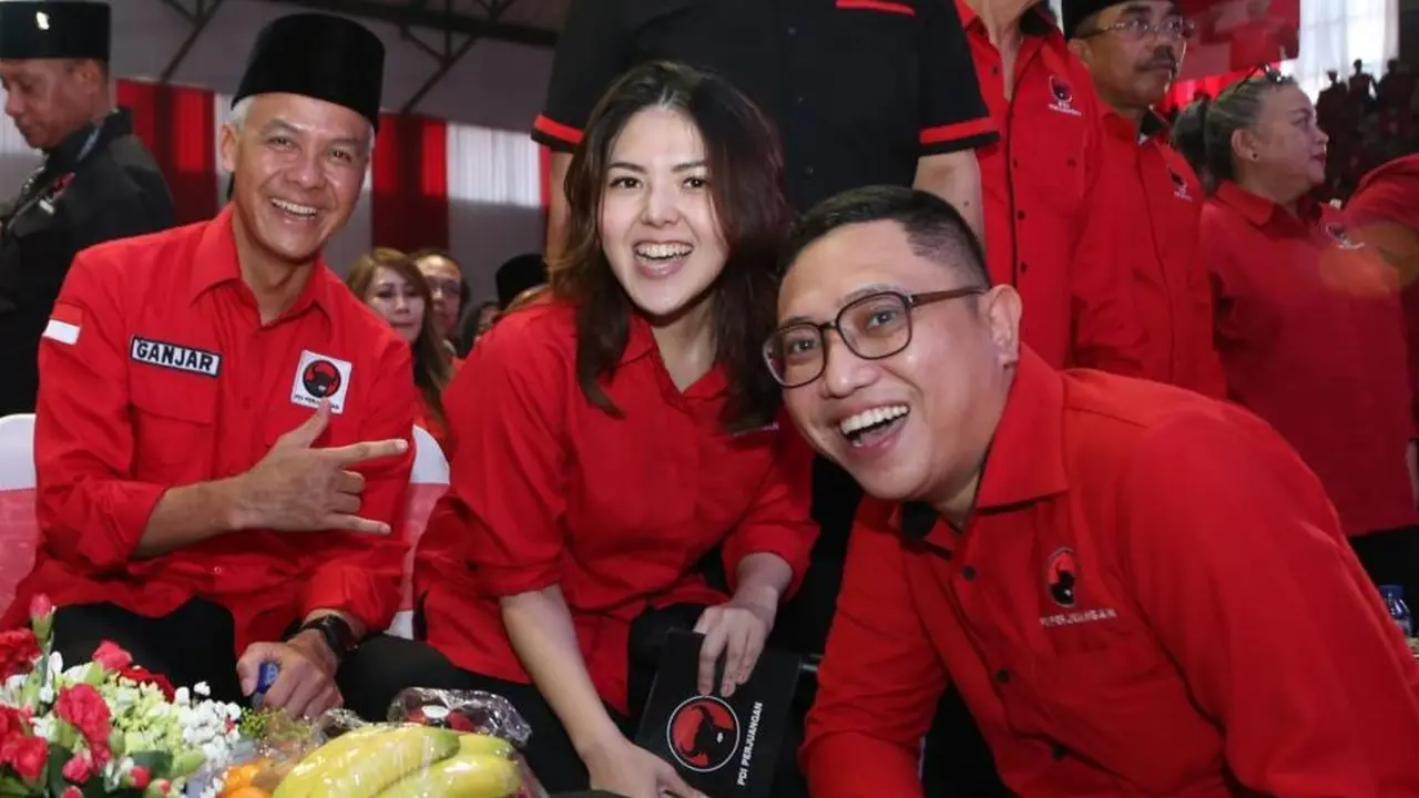 Bakal Calon Presiden (Bacapres) dari PDIP Ganjar Pranowo Bersama  Ketua DPD Taruna Merah Putih DKI Jakarta, Brando Susanto.