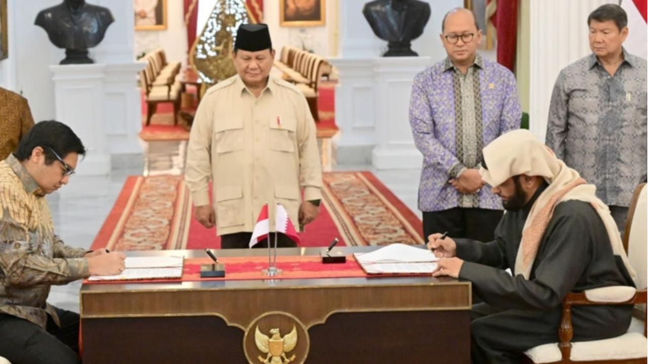 VIDEO: Presiden Prabowo Berdiri Gagah 'Pelototi' Investasi Qatar Bangun 1 Juta Rumah di Indonesia