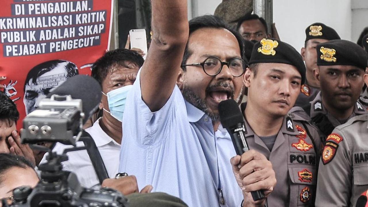 Haris Berdiri, Jaksa Vs Saksi Tegang Bahas Data Luhut