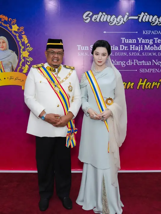 Gelar kehormatan ini diberikan oleh Yang di-Pertua Negeri Melaka, Tun Dr. Mohd Ali Rustam.