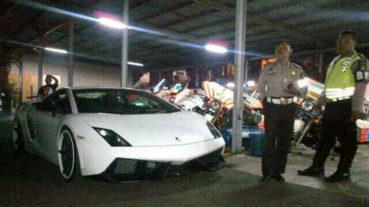 Lambhorgini Ini Diamankan Polisi di SCBD Sudirman