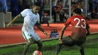 Laga Timnas Indonesia Vs Mongolia di ajang Aceh World Solidarity Tsunami Cup 2017 di Stadion Harapan Bangsa, Aceh, Senin (4/12/2017) berlangsung dalam kondisi lapangan becek dan berlumpur. (Bola.com/Eko Deni Sahputra)