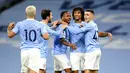 Para pemain Manchester City merayakan gol yang dicetak oleh Raheem Sterling ke gawang Arsenal pada laga Liga Inggris di Stadion Etihad, Minggu (18/10/2020). City menang dengan skor 1-0. (Michael Regan/Pool via AP)