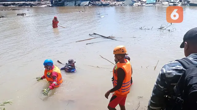 pencarian korban banjir bandang di Parigi Moutong