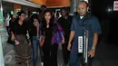 Terdakwa kasus korupsi proyek Kementerian PUPR, Damayanti Wisnu Putranti, usai menjalani sidang perdana di Pengadilan Tipikor, Jakarta, Rabu (8/6). Sidang mengagendakan pembacaan dakwaan oleh Jaksa Penuntut Umum KPK. (Liputan6.com/Helmi Afandi)
