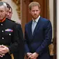 Pangeran Harry saat menerima kunjungan Donald Trump ke Istana Buckingham, Inggris, pada 3 Juni 2019. (dok. MANDEL NGAN / AFP)