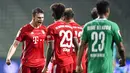 Pemain Bayern Munchen, Joshua Kimmich, merayakan kemenangan atas Werder Bremen pada laga Bundesliga di Weserstadion, Bremen, Selasa (16/6/2020). Bayern Munchen menang dengan skor 1-0 atas Werder Bremen. (AP/Martin Meissner)